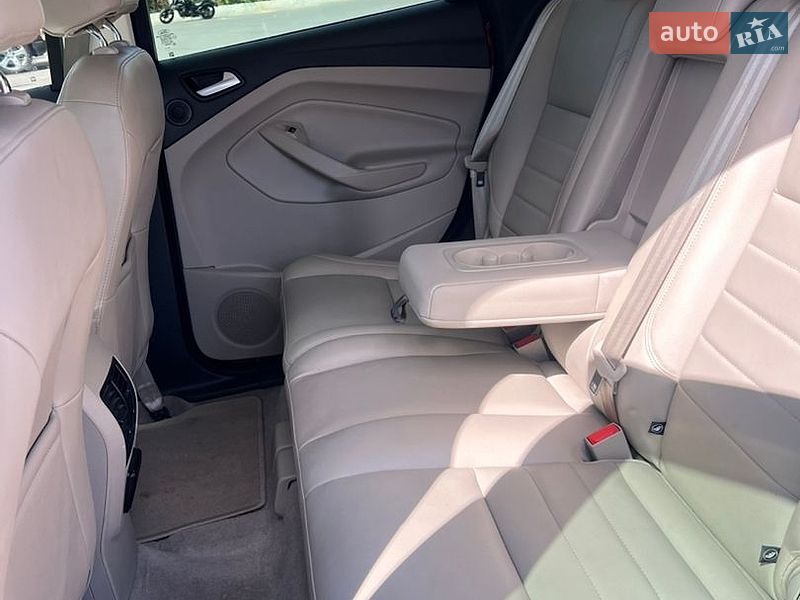 Мінівен Ford C-Max 2016 в Києві