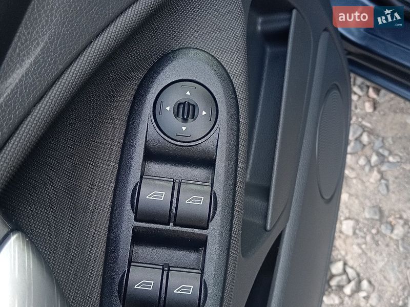 Мінівен Ford C-Max 2007 в Дубні фото 14 Мінівен Ford C-Max 2007 в Дубні