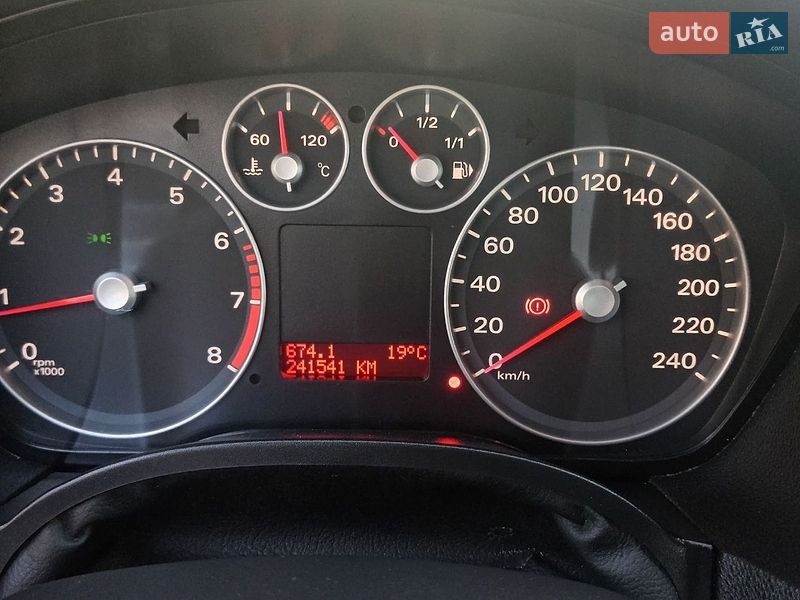 Мінівен Ford C-Max 2007 в Дубні фото 16 Мінівен Ford C-Max 2007 в Дубні