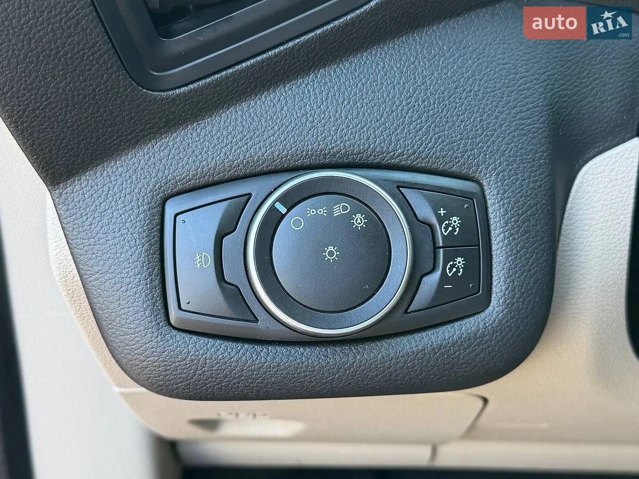 2017 Ford C-MAX - мініатюра 18