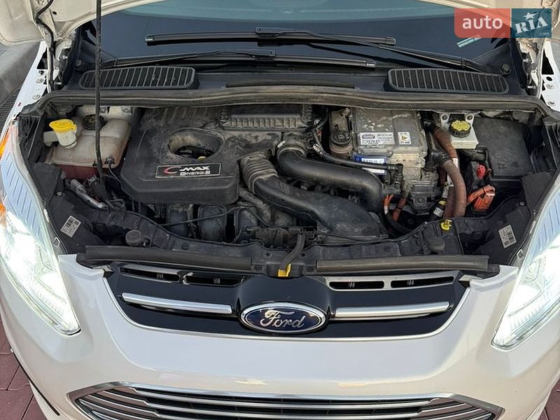 Минивэн Ford C-Max 2017 в Ирпене