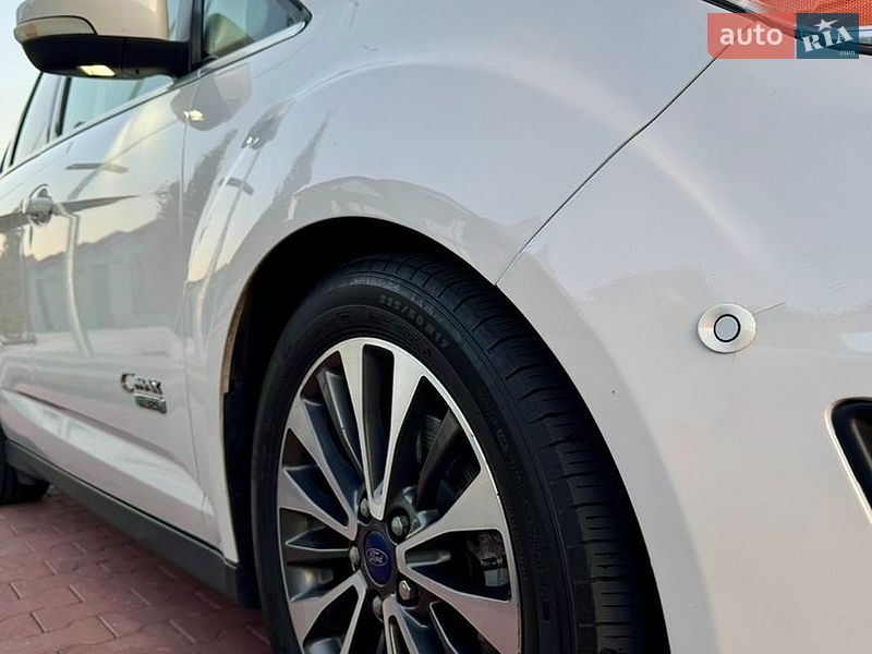 Минивэн Ford C-Max 2017 в Ирпене