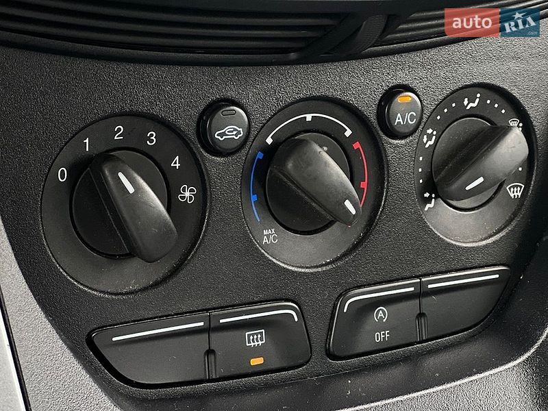 Минивэн Ford C-Max 2013 в Львове