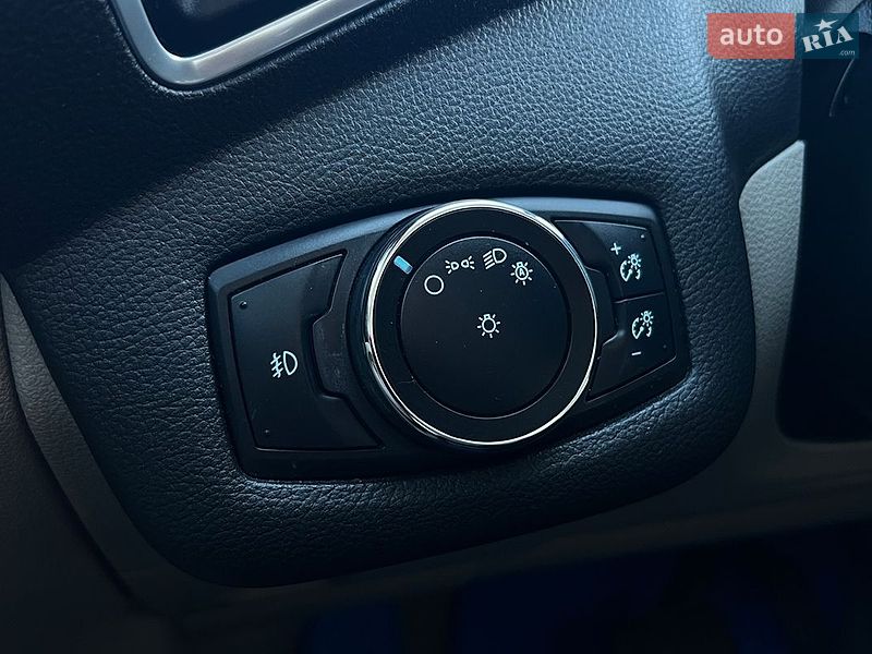Минивэн Ford C-Max 2013 в Ивано-Франковске