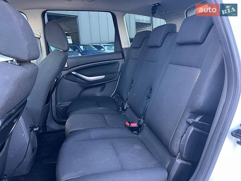 Минивэн Ford C-Max 2010 в Львове