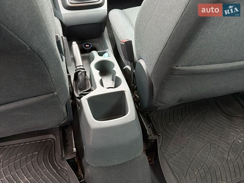 Минивэн Ford C-Max 2012 в Тернополе фото 51 Минивэн Ford C-Max 2012 в Тернополе