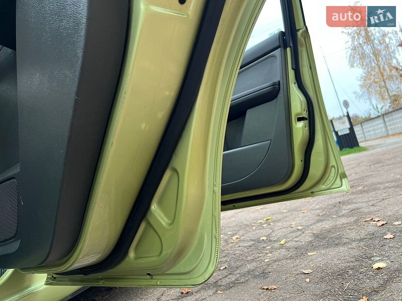 Мінівен Ford C-Max 2005 в Житомирі