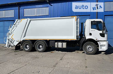 Мусоровоз Ford Cargo 2012 в 