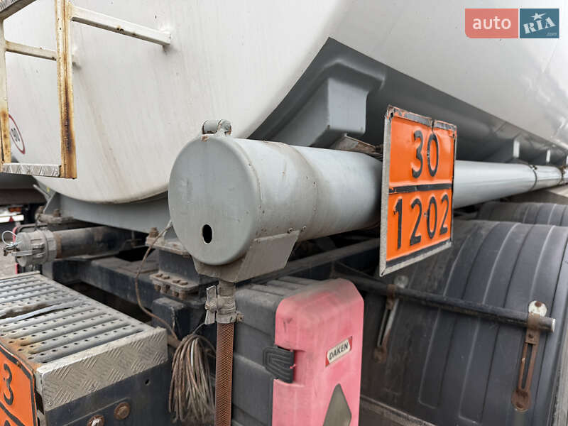 Бензовоз Ford Cargo 2014 в Киеве