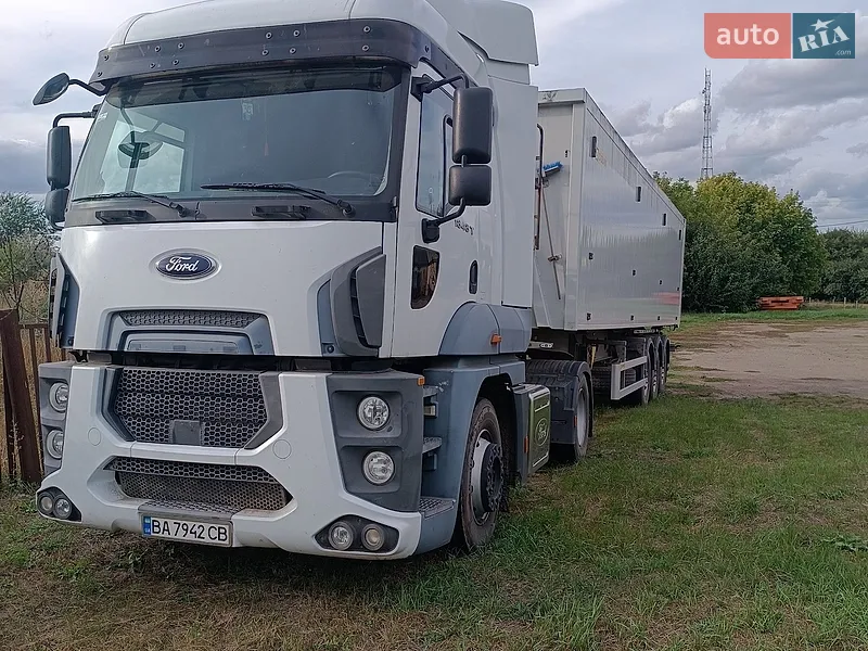 Ford Cargo 2018