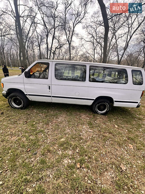 Микроавтобус Ford Club Wagon 1994 в Одессе фото 8 Микроавтобус Ford Club Wagon 1994 в Одессе