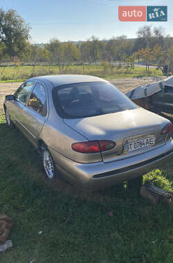 Седан Ford Contour 1997 в Березанці