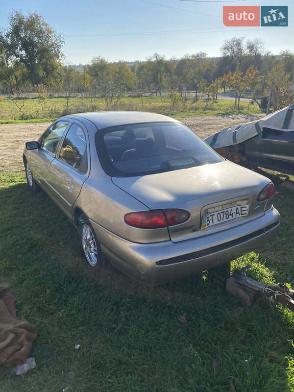 Седан Ford Contour 1997 в Березанке