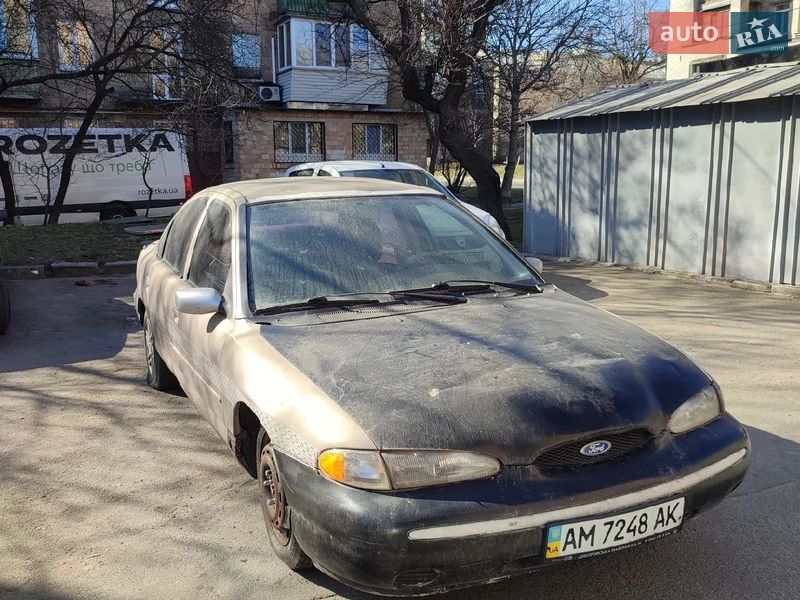 Седан Ford Contour 1995 в Києві