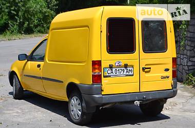 Грузопассажирский фургон Ford Courier 1997 в Светловодске