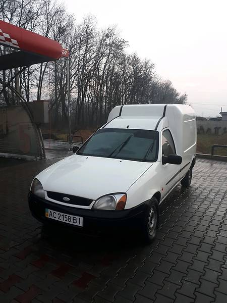 Универсал Ford Courier 2001 в Луцке