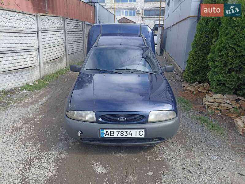 Минивэн Ford Courier 1999 в Виннице