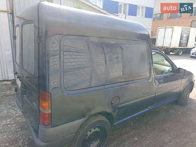 Минивэн Ford Courier 1999 в Виннице