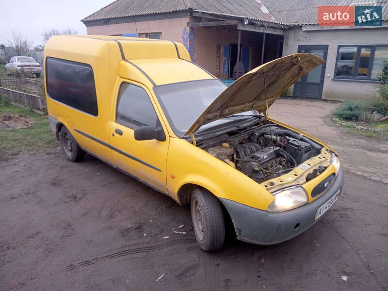 Минивэн Ford Courier 1997 в Христиновке
