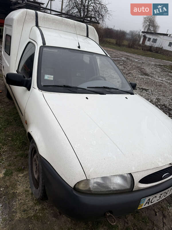 Мінівен Ford Courier 1998 в Луцьку