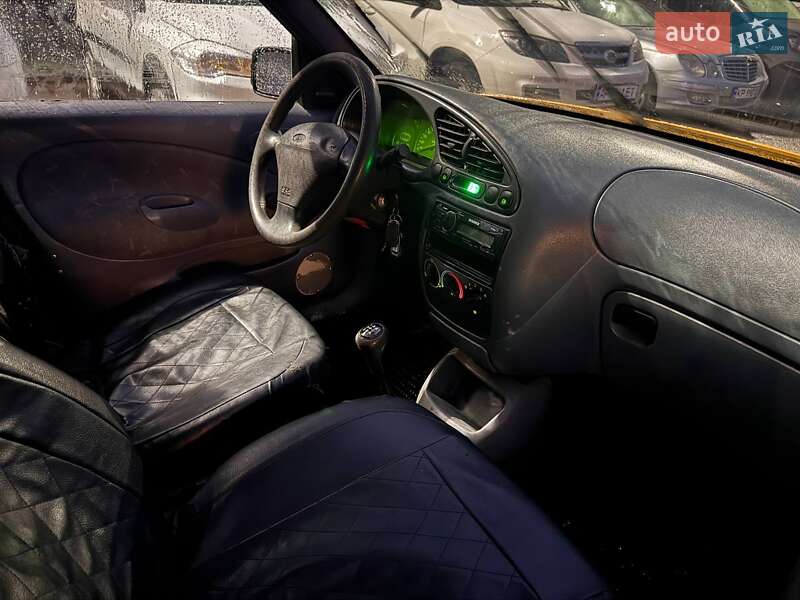 Минивэн Ford Courier 1996 в Запорожье