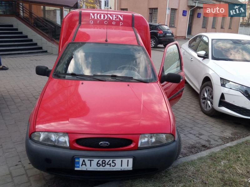 Вантажний фургон Ford Courier 1999 в Івано-Франківську
