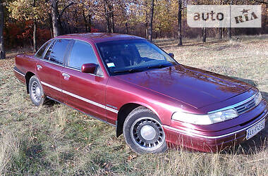 Седан Ford Crown Victoria 1993 в Харькове