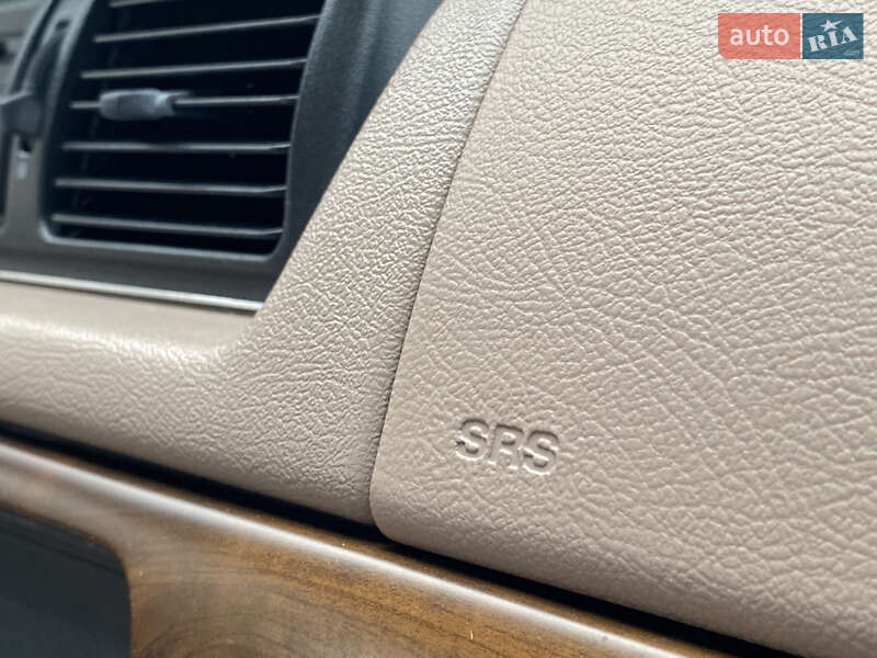 Седан Ford Crown Victoria 1994 в Киеве