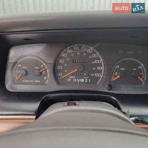 Седан Ford Crown Victoria 1996 в Харкові