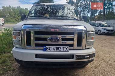 Минивэн Ford E-350 2013 в Львове