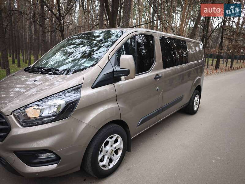 Минивэн Ford E-Transit Custom 2023 в Киеве фото 40 Минивэн Ford E-Transit Custom 2023 в Киеве