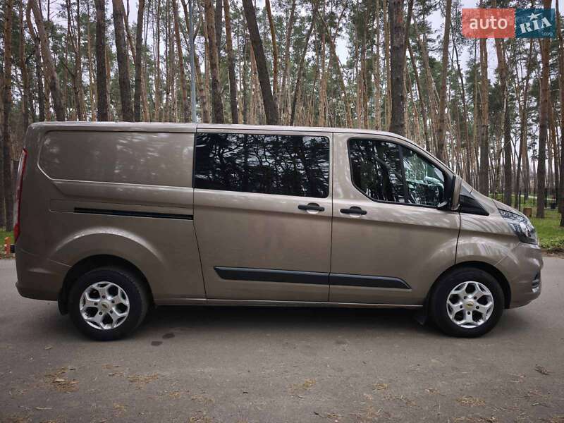 Минивэн Ford E-Transit Custom 2023 в Киеве фото 22 Минивэн Ford E-Transit Custom 2023 в Киеве