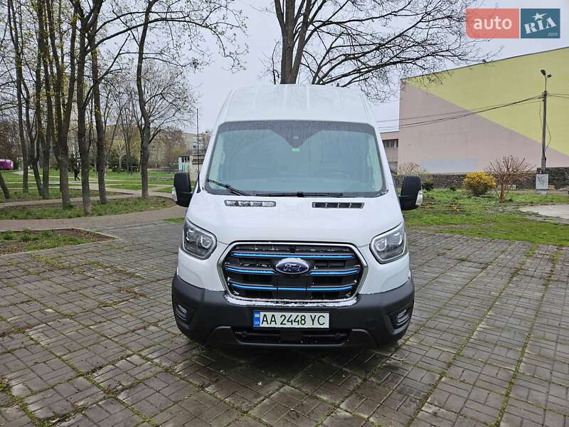 Грузовой фургон Ford E-Transit 2022 в Киеве
