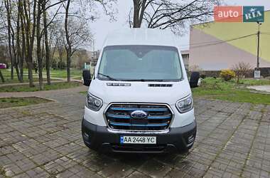 Грузовой фургон Ford E-Transit 2022 в 