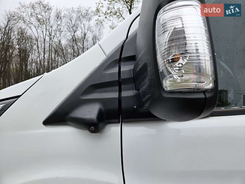Грузовой фургон Ford E-Transit 2022 в Киеве