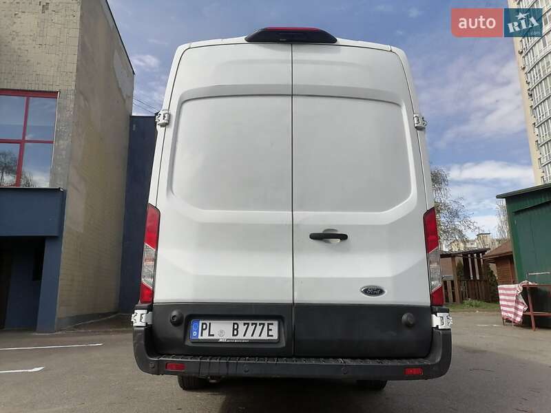 Грузовой фургон Ford E-Transit 2022 в Киеве
