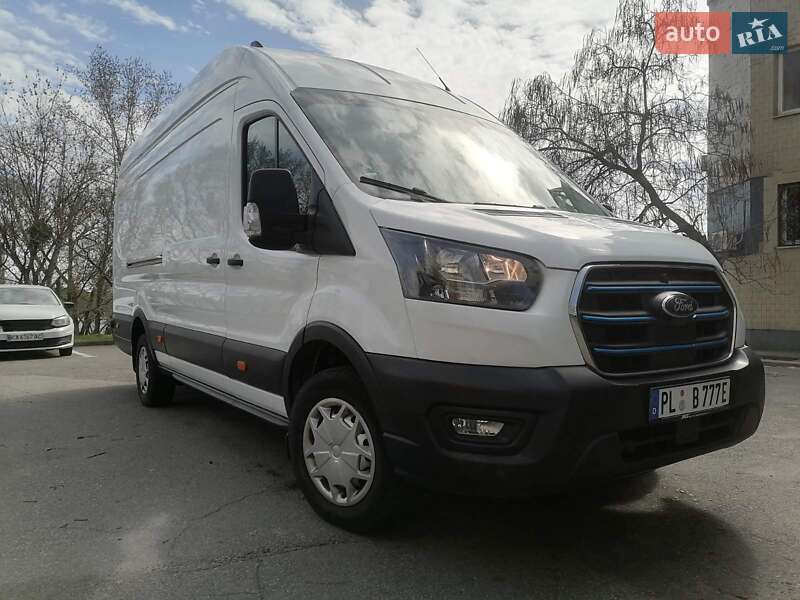 Грузовой фургон Ford E-Transit 2022 в Киеве