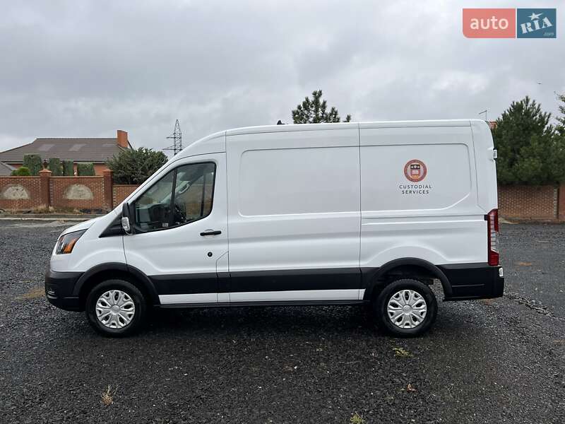 Вантажний фургон Ford E-Transit 2022 в Луцьку