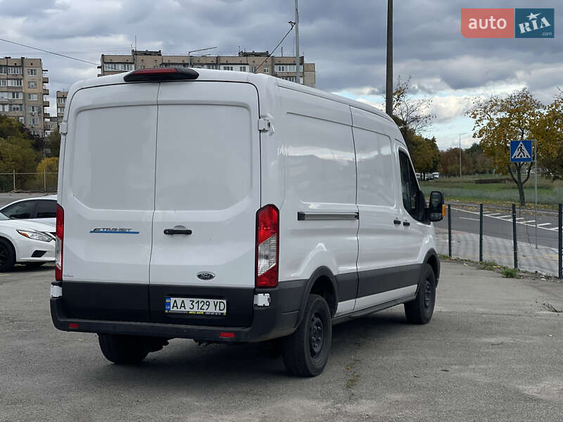 Микроавтобус грузовой (до 3,5т) Ford E-Transit 2022 в Киеве