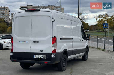 Микроавтобус грузовой (до 3,5т) Ford E-Transit 2022 в 