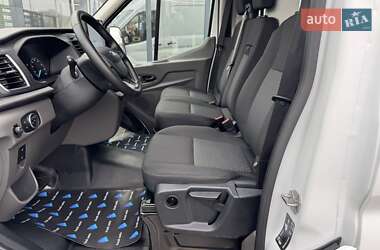 Вантажний фургон Ford E-Transit 2023 в Рівному