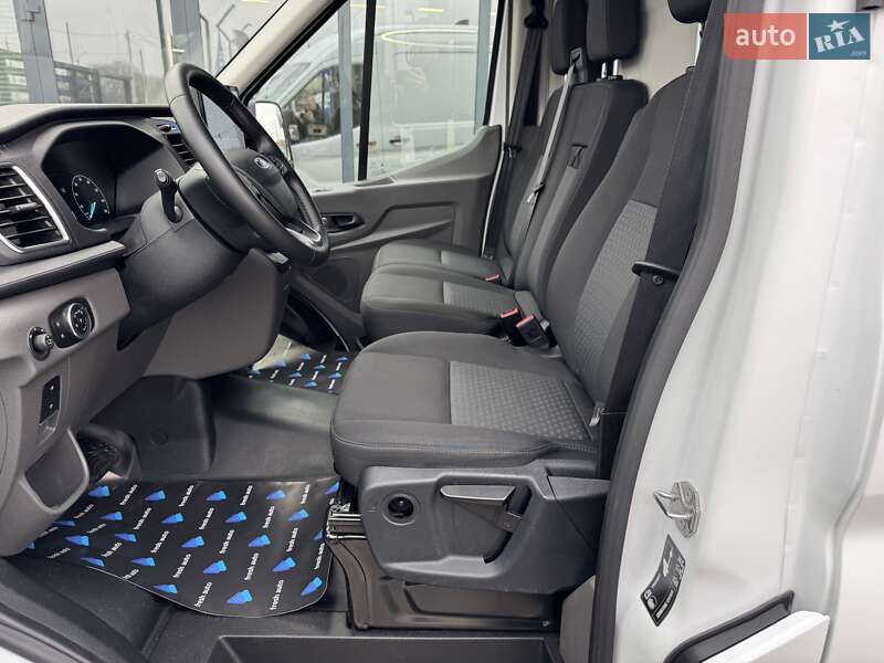 Грузовой фургон Ford E-Transit 2023 в Ровно
