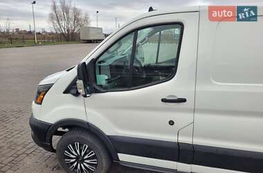 Грузовой фургон Ford E-Transit 2022 в Пирятине