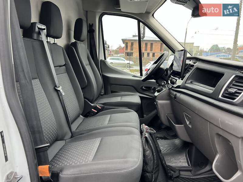 Грузовой фургон Ford E-Transit 2024 в Луцке
