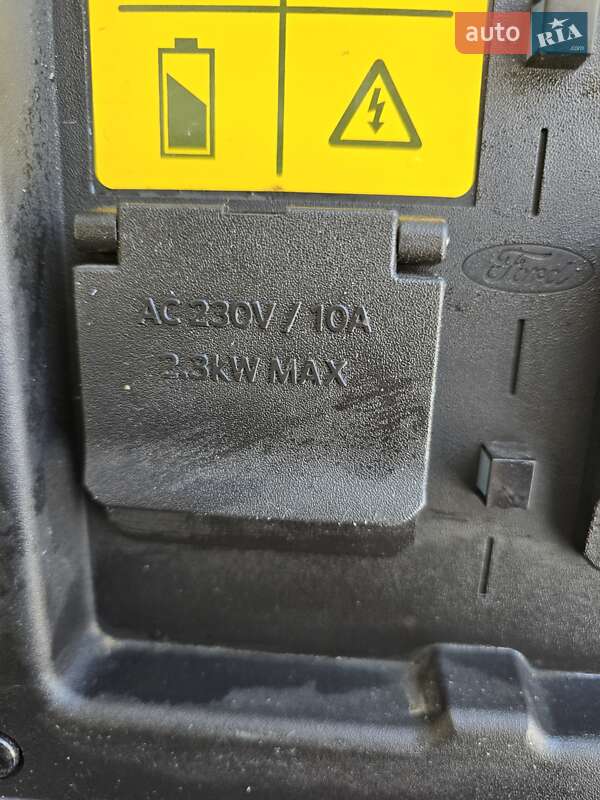 Грузовой фургон Ford E-Transit 2023 в Виннице