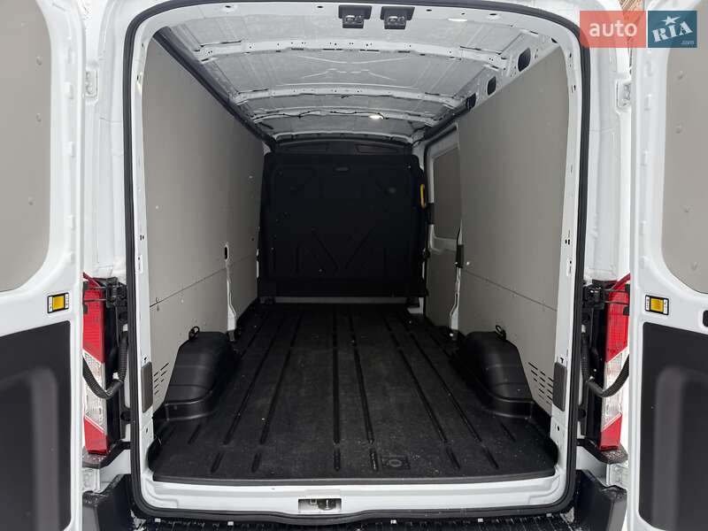 Грузовой фургон Ford E-Transit 2022 в Виннице
