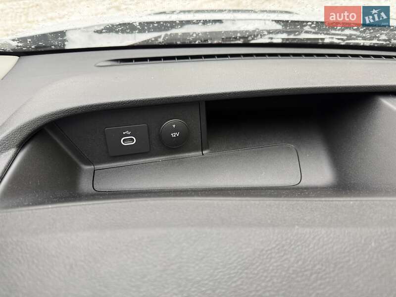 Грузовой фургон Ford E-Transit 2022 в Виннице