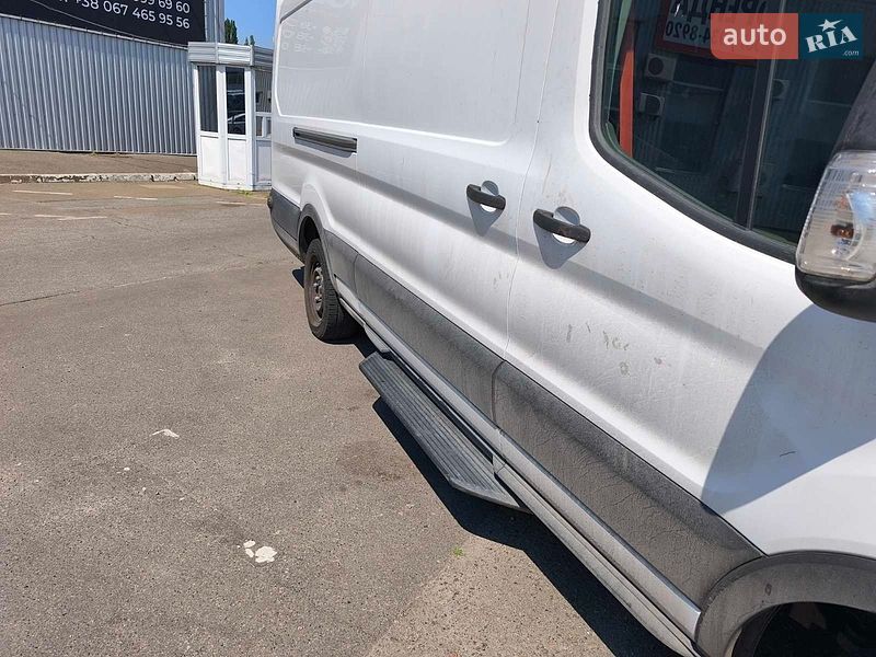Грузовой фургон Ford E-Transit 2022 в Киеве