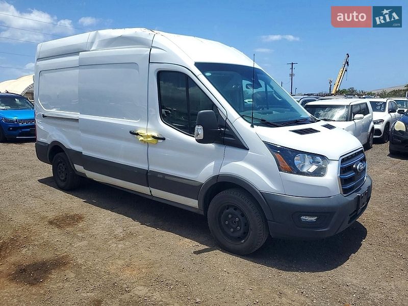 Грузовой фургон Ford E-Transit 2023 в Черновцах