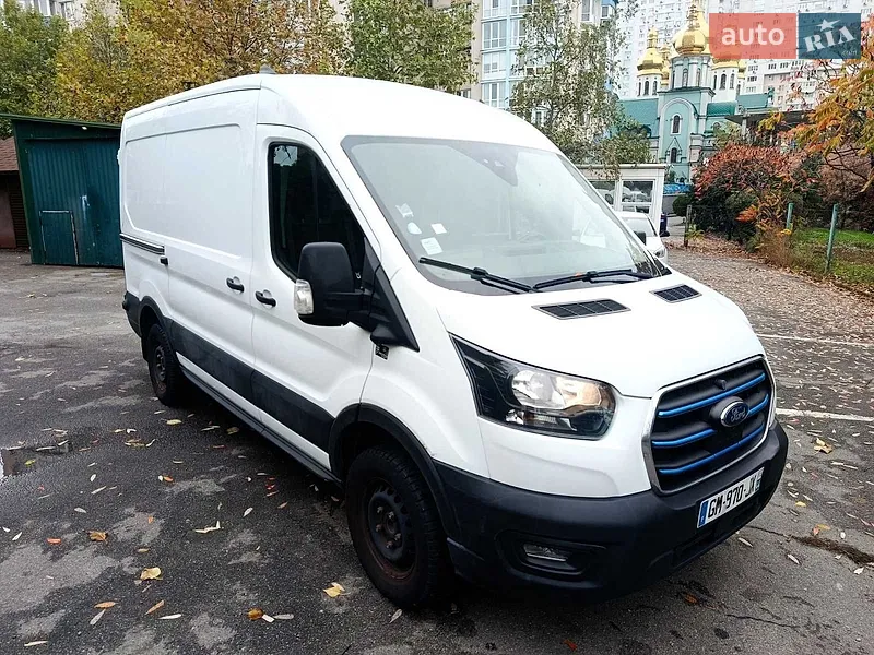 Ford E-Transit 2023